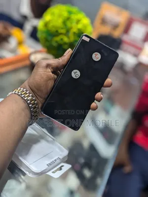 Samsung Galaxy S10 Plus 128 GB Gold