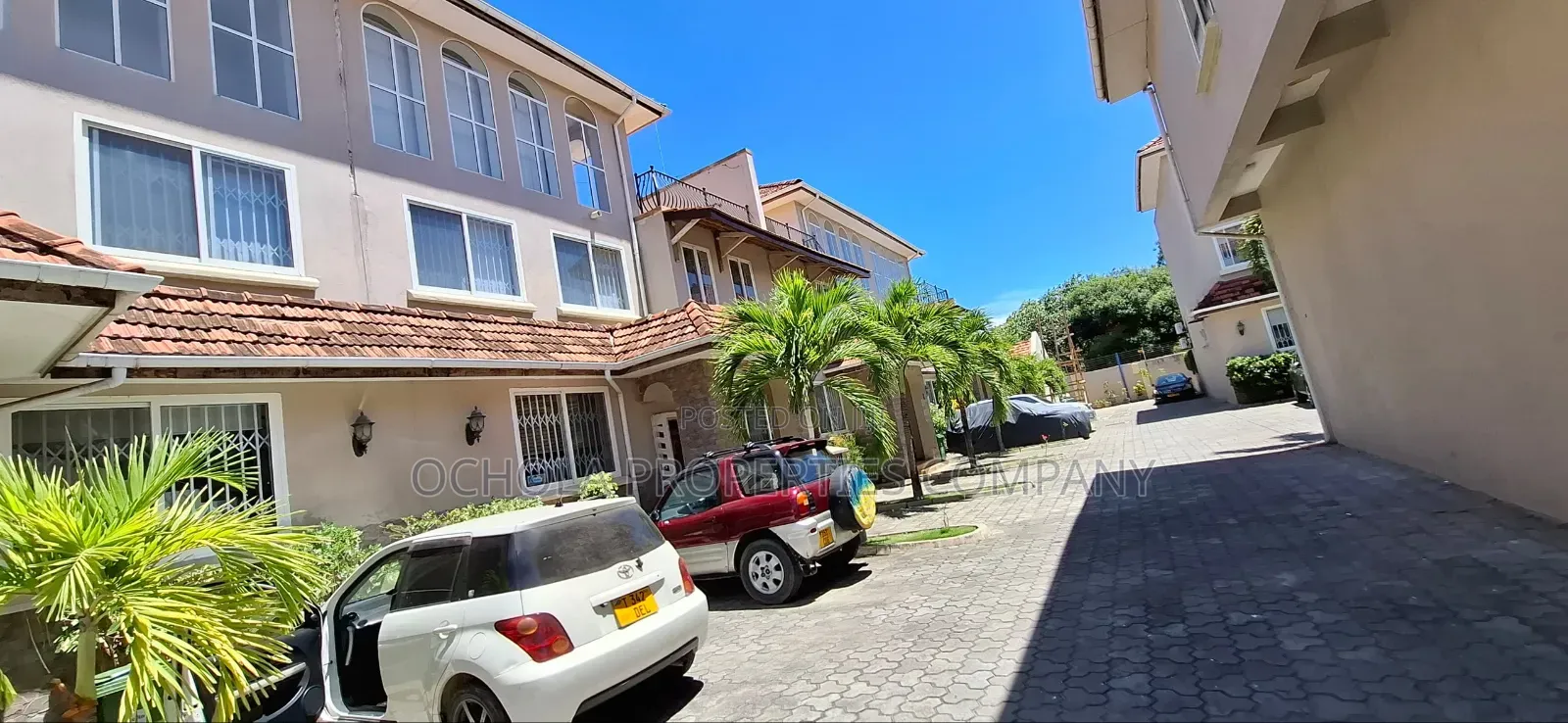 Furnished 4bdrm Villa in Masaki for rent