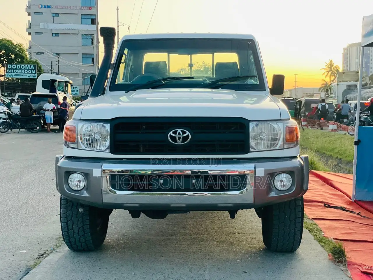 Toyota Land Cruiser 2018 Off white