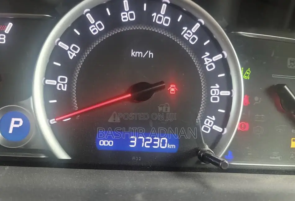 Toyota Noah 2.0 FWD (7 Seater) 2016 Purple
