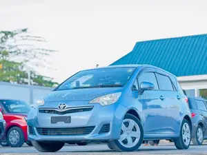 Toyota Ractis 2012 Blue