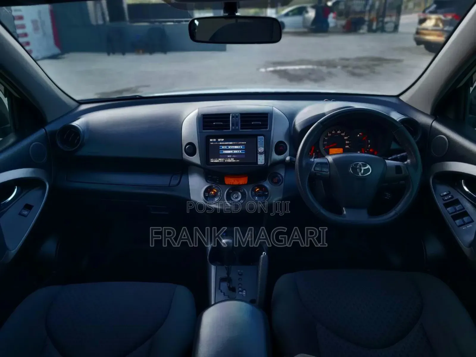 Toyota Vanguard 2011 White
