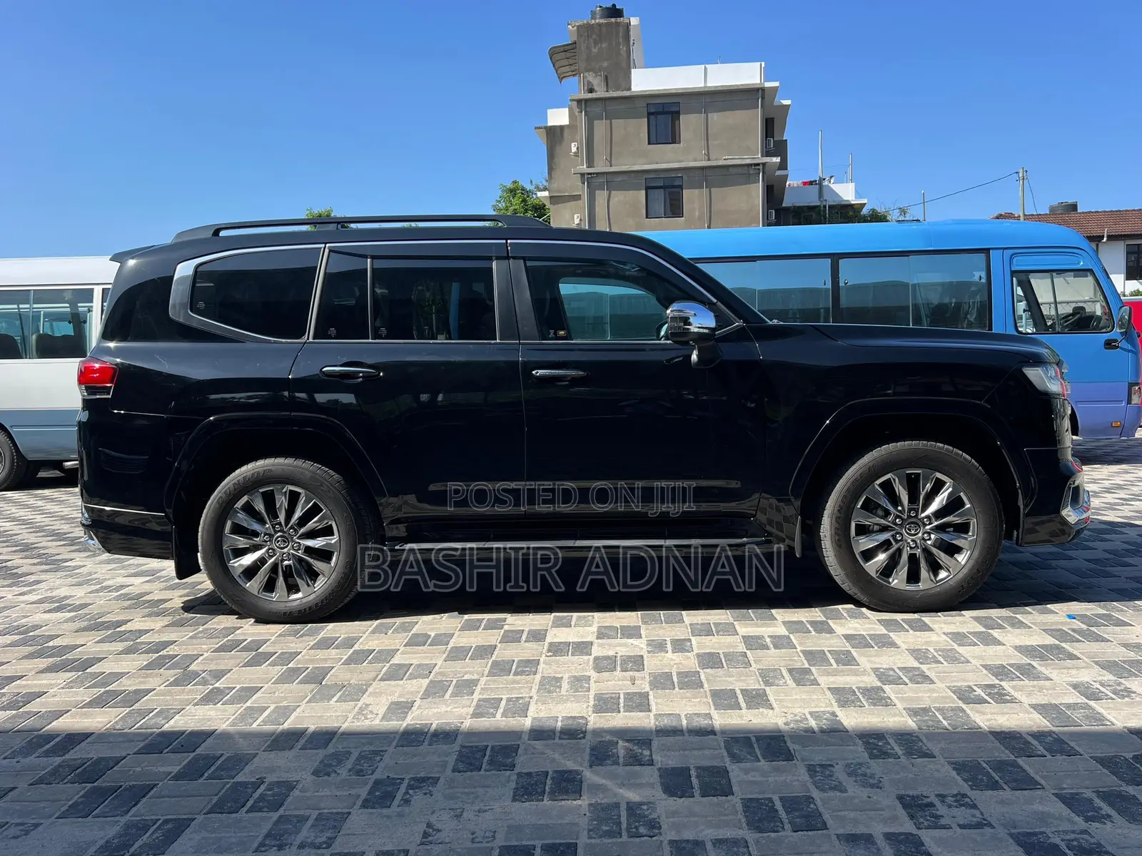 Toyota Land Cruiser 3.3 Diesel 4WD 2022 Black