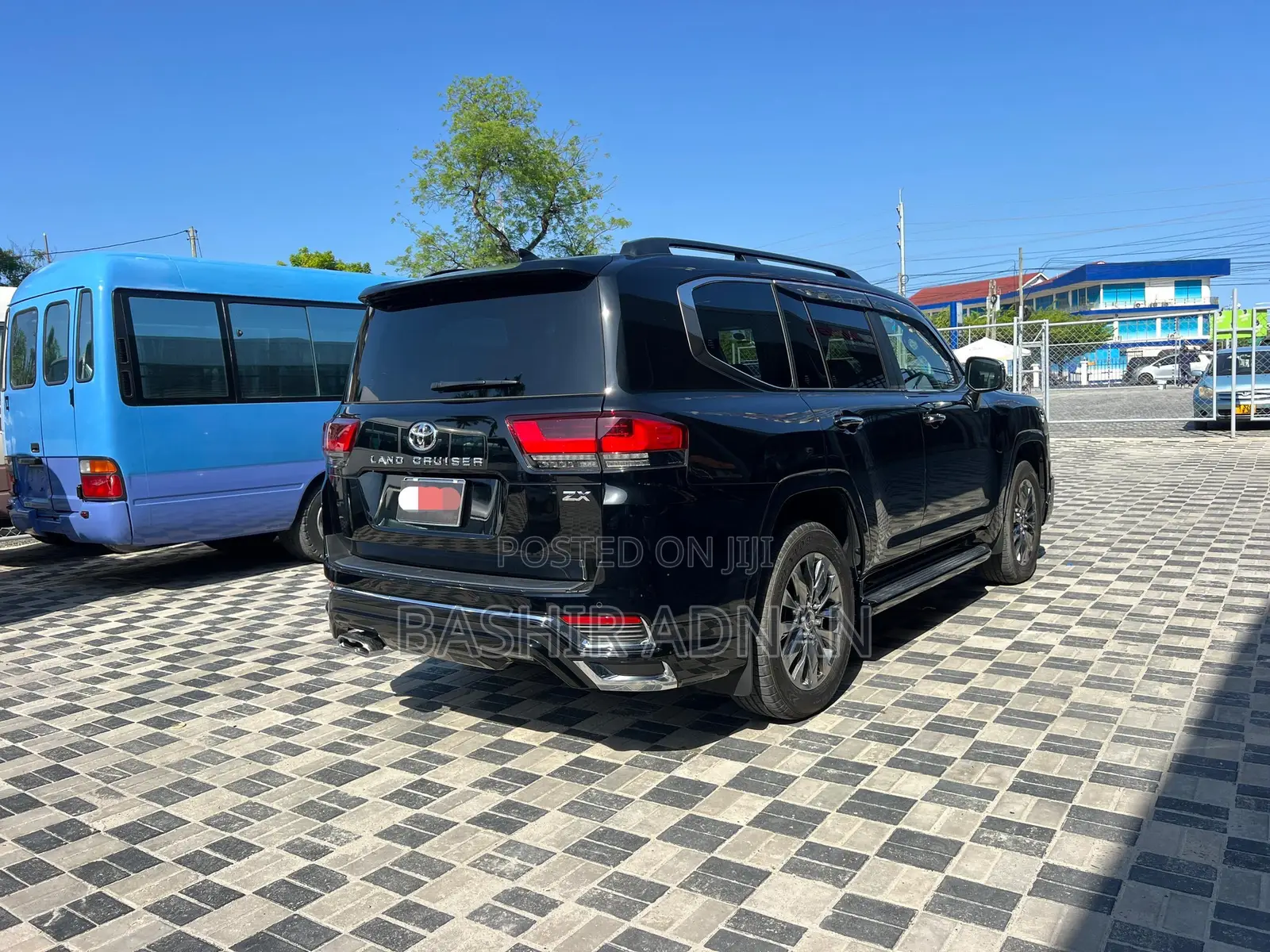 Toyota Land Cruiser 3.3 Diesel 4WD 2022 Black