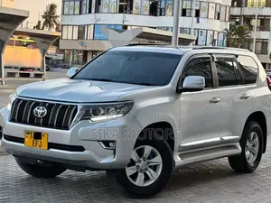 Toyota Land Cruiser Prado 2019 Silver