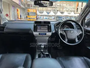 Toyota Land Cruiser Prado 2019 Silver