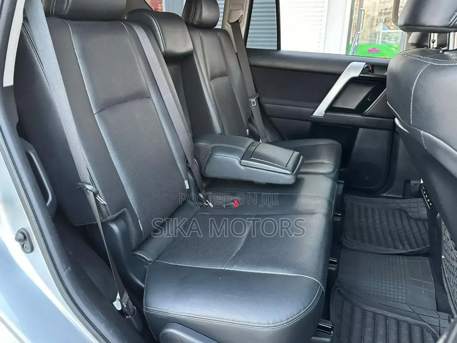 Toyota Land Cruiser Prado 2019 Silver