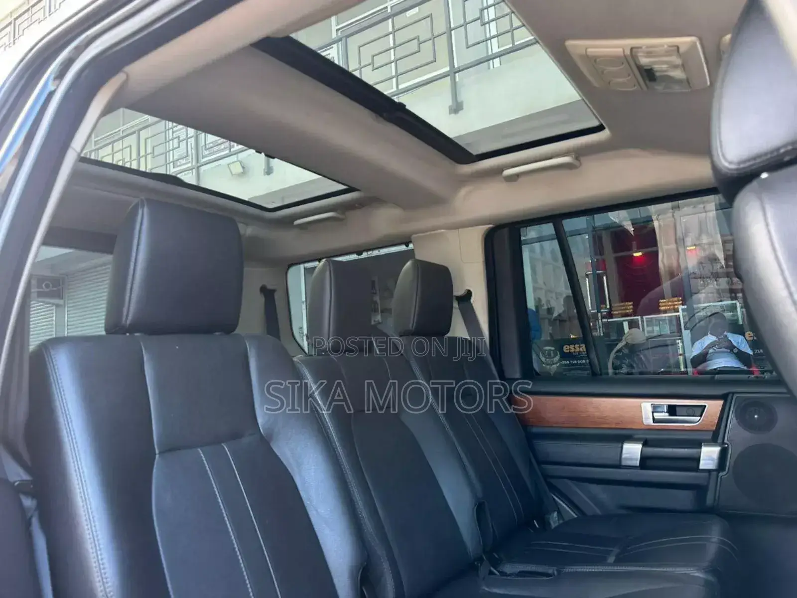 Land Rover Discovery 2013 Black