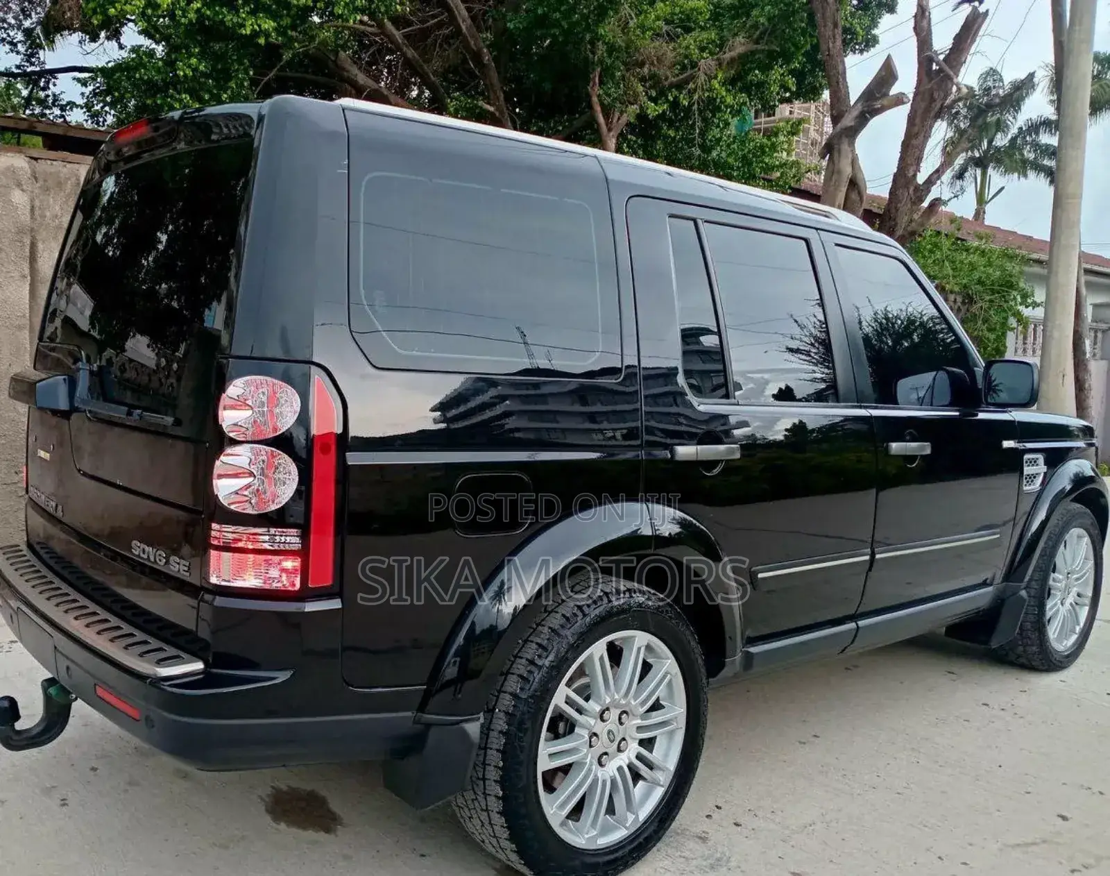 Land Rover Discovery 2013 Black