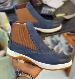 Leathered Shoes/Footwears