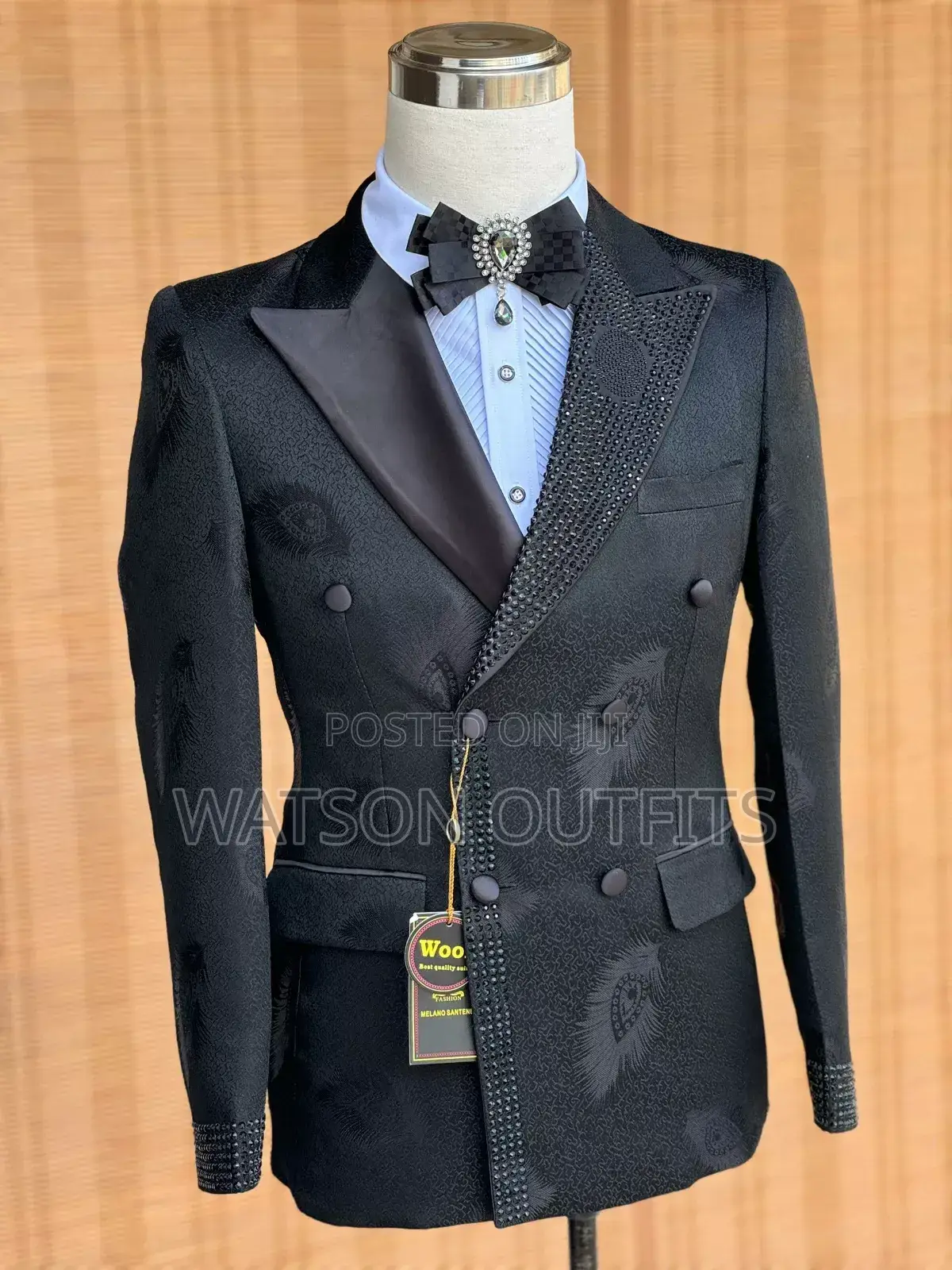 Male Suit Available/Suti Kali Toka Uturuki