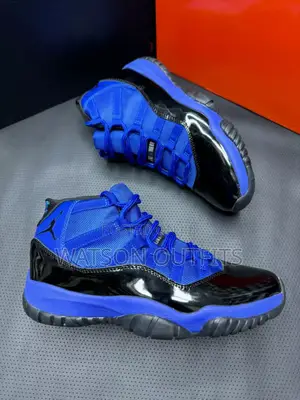 New Sneakers/Raba Mpya Na Og