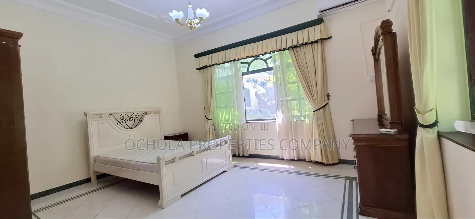 Furnished 4bdrm Villa in Masaki for rent