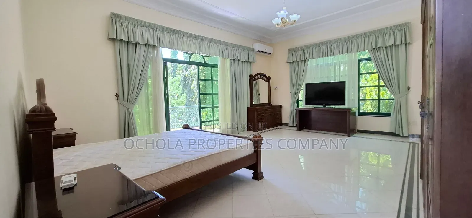 Furnished 4bdrm Villa in Masaki for rent