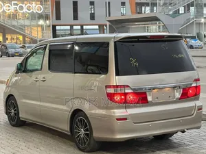 Toyota Alphard 2.4 Petrol FWD 2003 Gold
