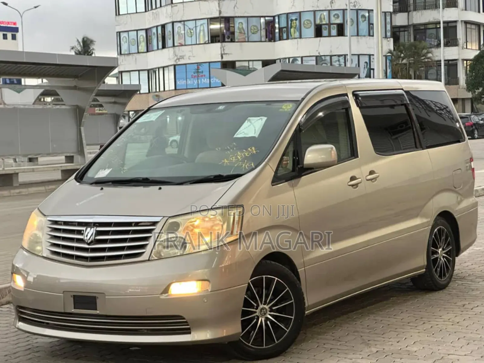 Toyota Alphard 2.4 Petrol FWD 2003 Gold