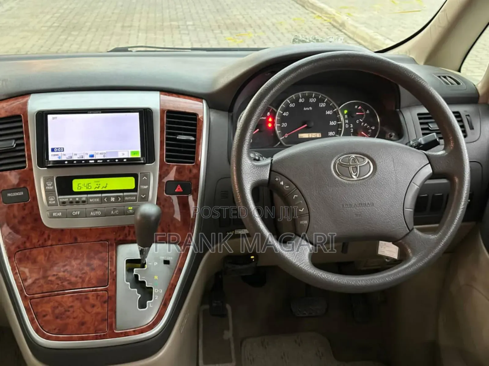 Toyota Alphard 2.4 Petrol FWD 2003 Gold