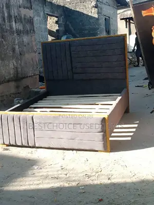 Sofabed Mbao Ngumu Size 5/6