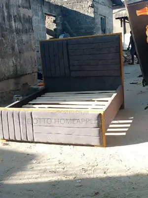 Sofabed Mbao Ngumu Size 5/6