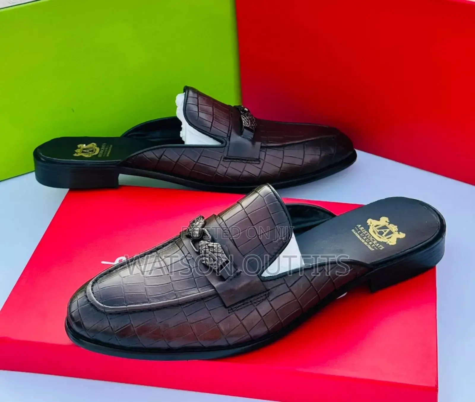 Viatu Vipya Vilivyowazi/Open Shoes