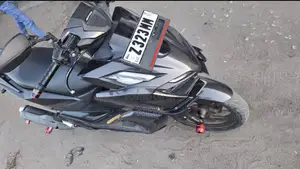 Honda 2022 Black