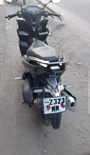 Honda 2022 Black