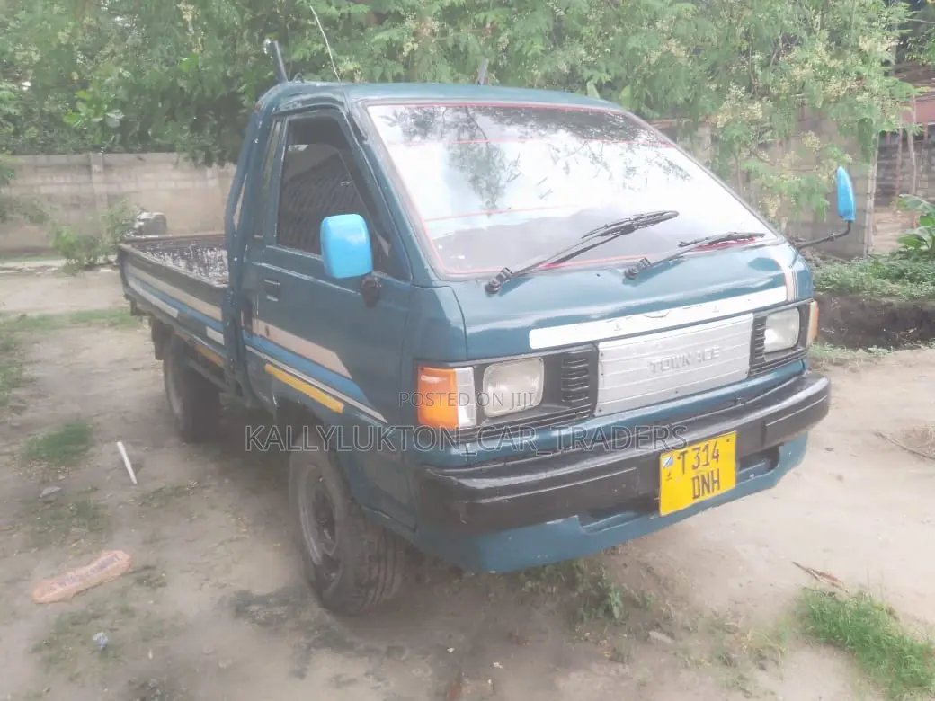 Toyota TownAce 2000 Blue