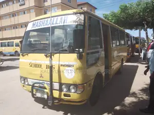 Mitsubishi Fuso Rosa 1998 Yellow