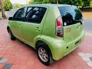 Toyota Passo 2004 Green