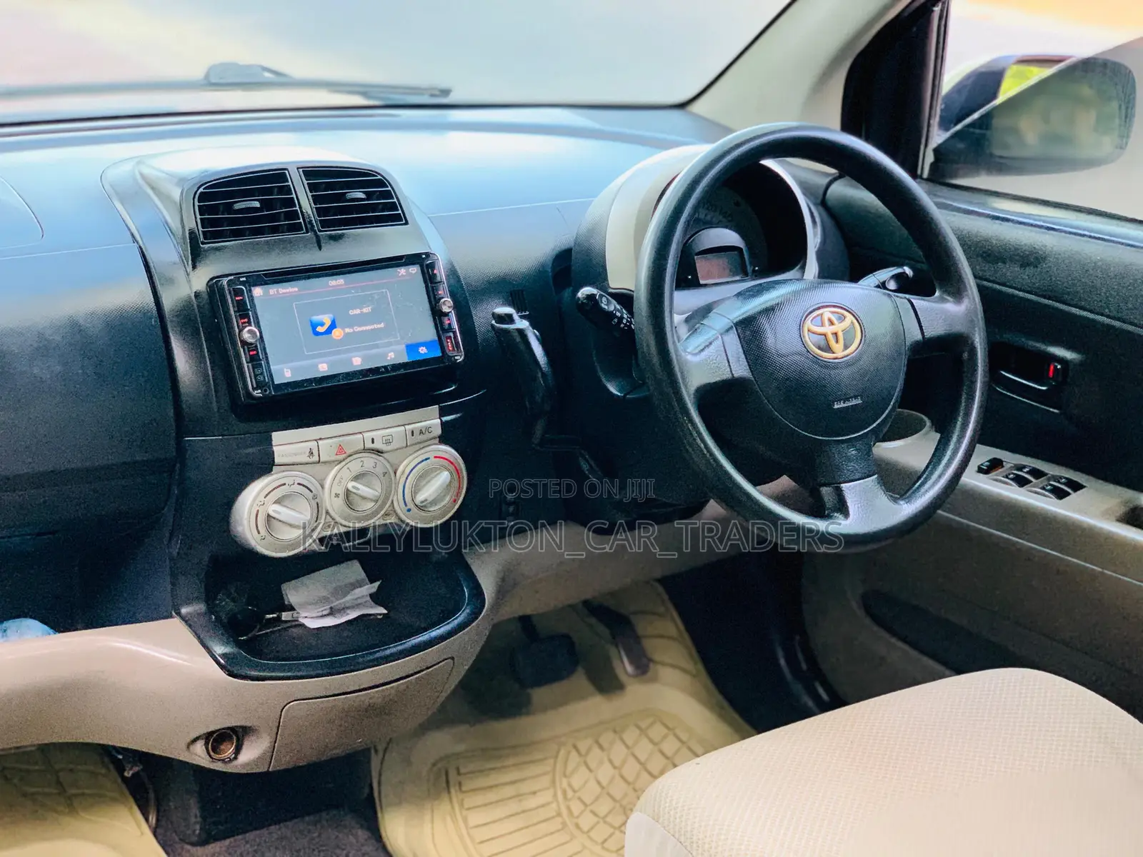 Toyota Passo 2004 Green