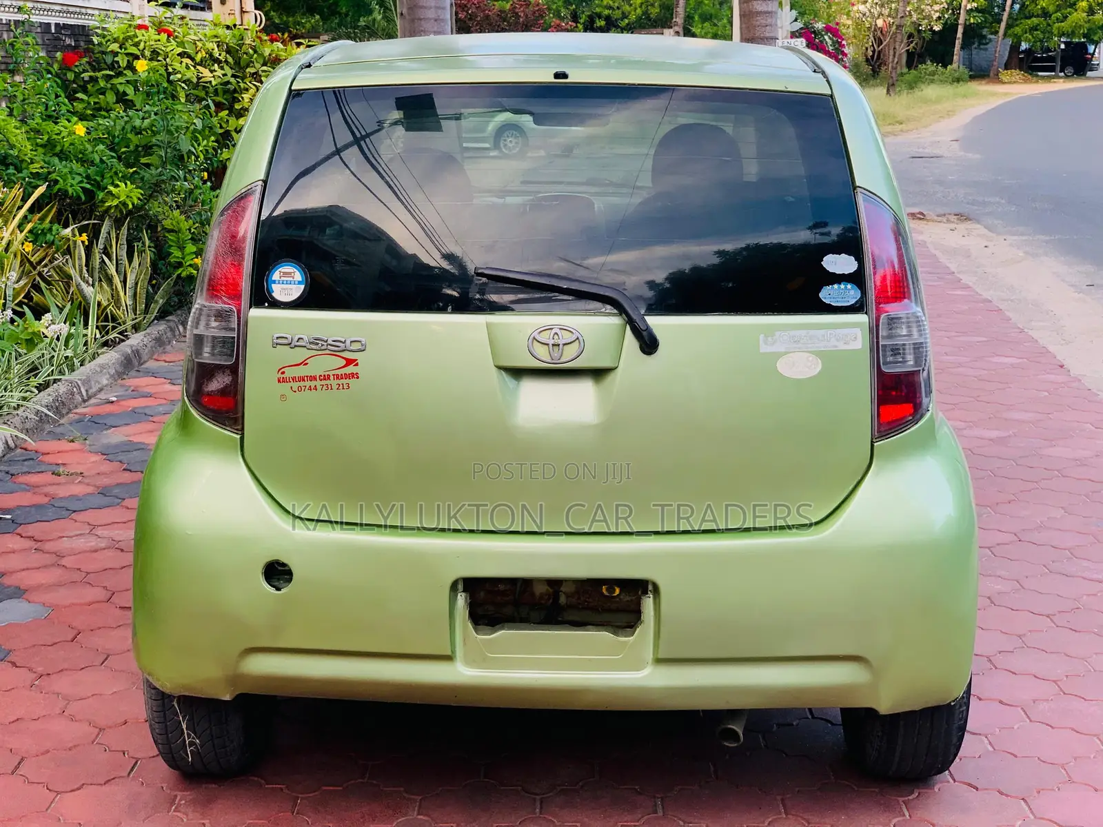Toyota Passo 2004 Green