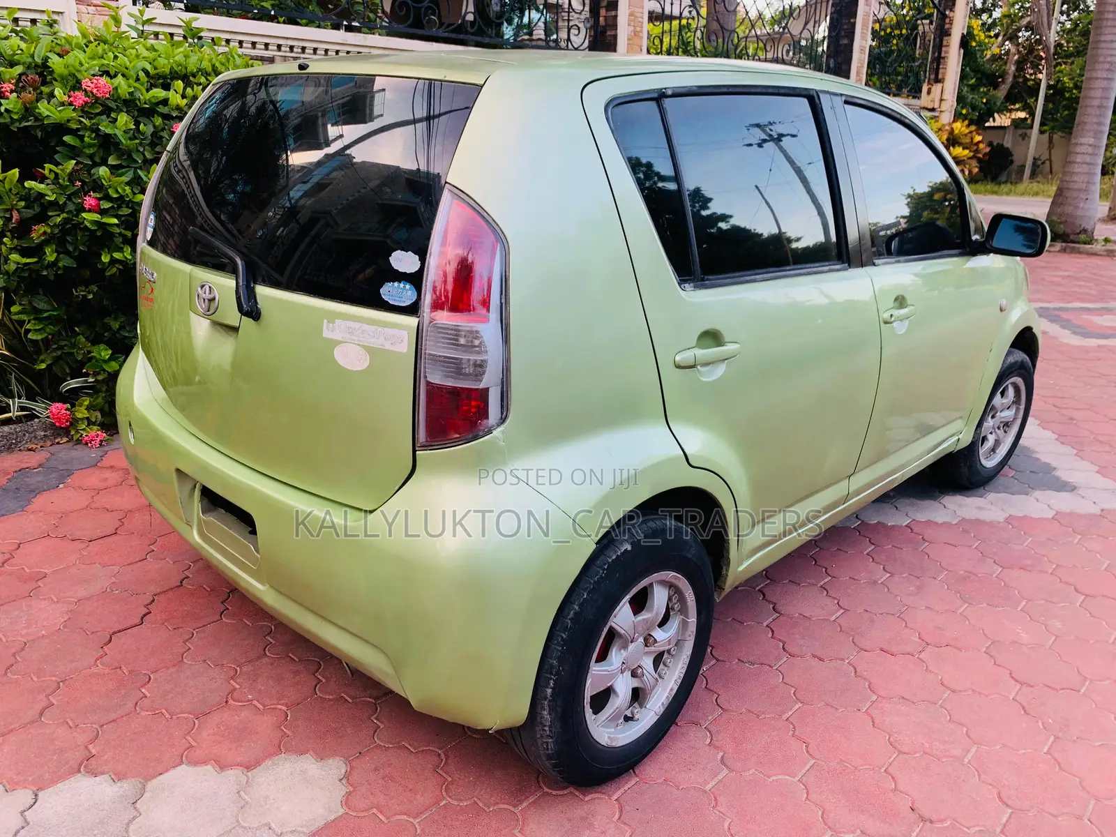 Toyota Passo 2004 Green