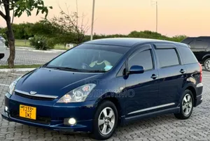 Photo - Toyota Wish 2004 Blue