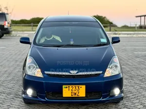 Toyota Wish 2004 Blue