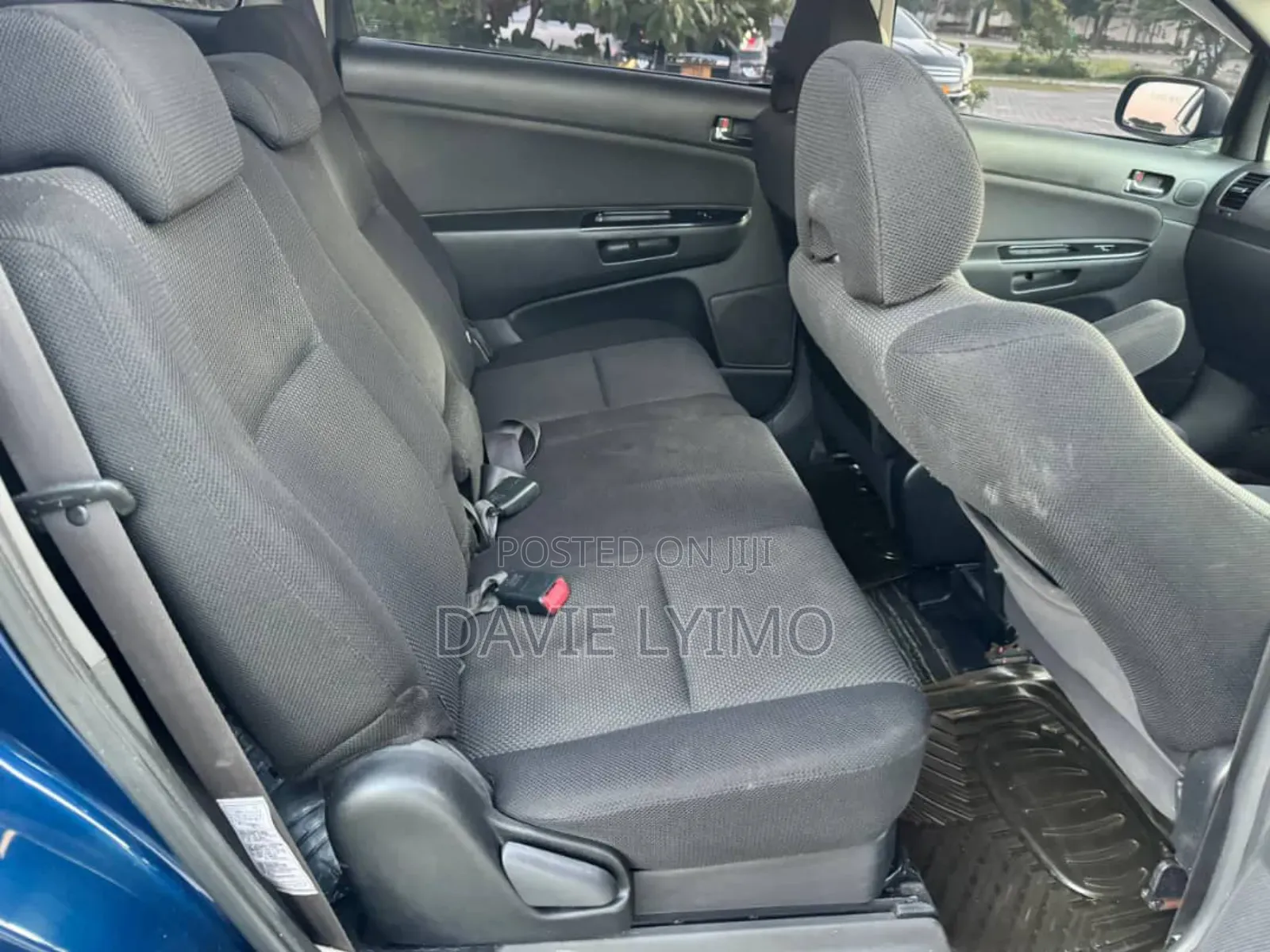 Toyota Wish 2004 Blue