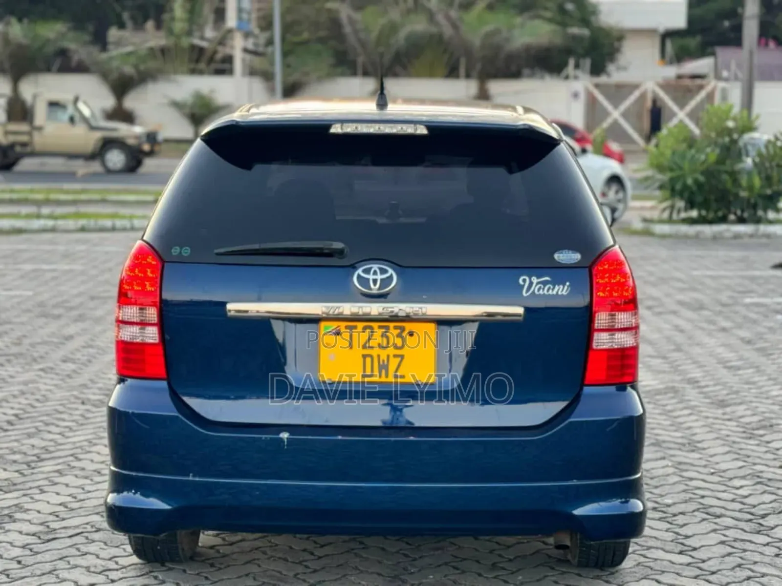 Toyota Wish 2004 Blue