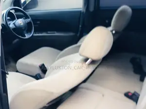 Toyota Alphard 2005 White