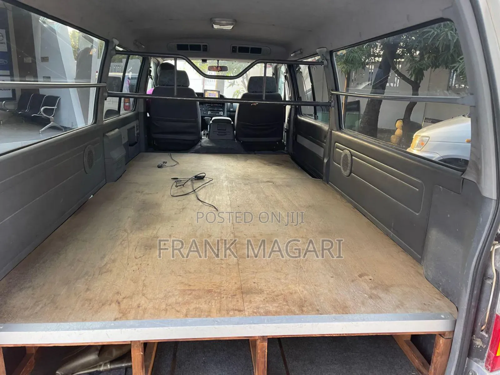 Toyota HiAce 2002 Silver