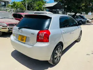 Toyota Corolla RunX 2005 Silver