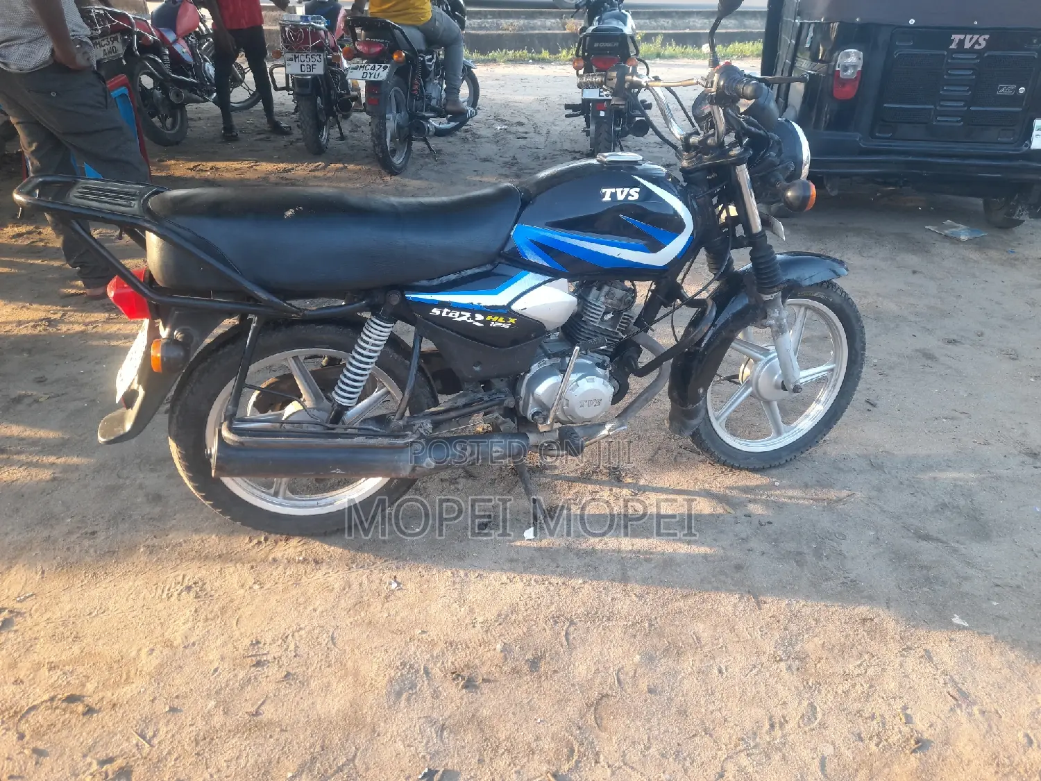 TVS HLX 125 2021 Black