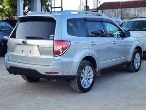 Subaru Forester 2011 Gray