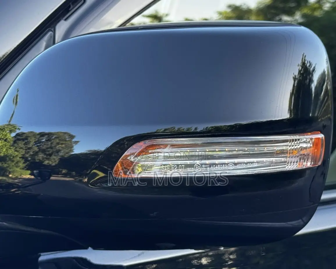 Toyota Land Cruiser Prado 2010 Black