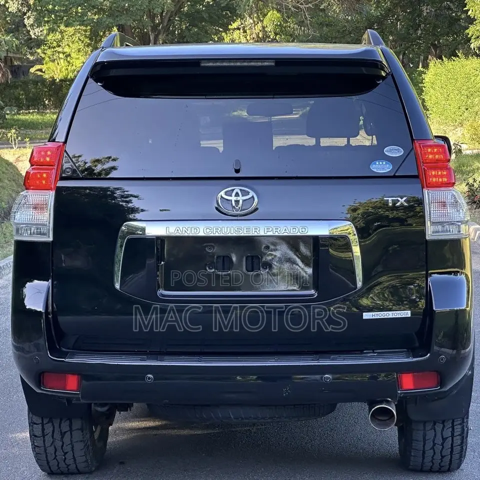 Toyota Land Cruiser Prado 2010 Black