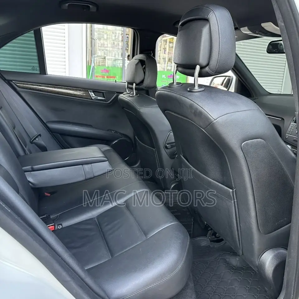 Mercedes-Benz C-Class 2007 White