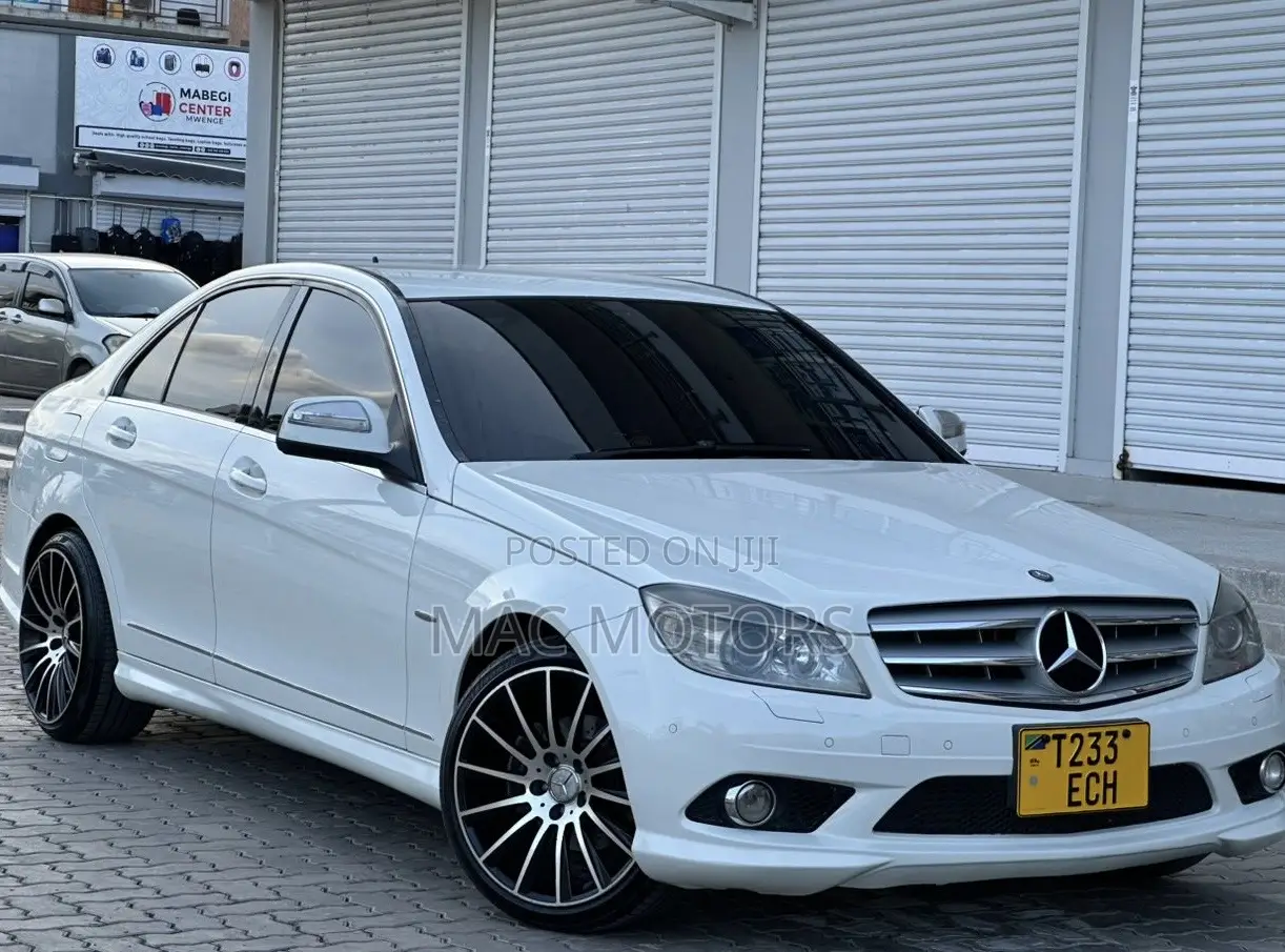 Mercedes-Benz C-Class 2007 White