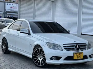 Mercedes-Benz C-Class 2007 White