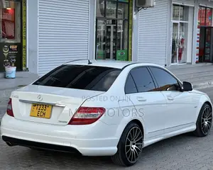 Mercedes-Benz C-Class 2007 White