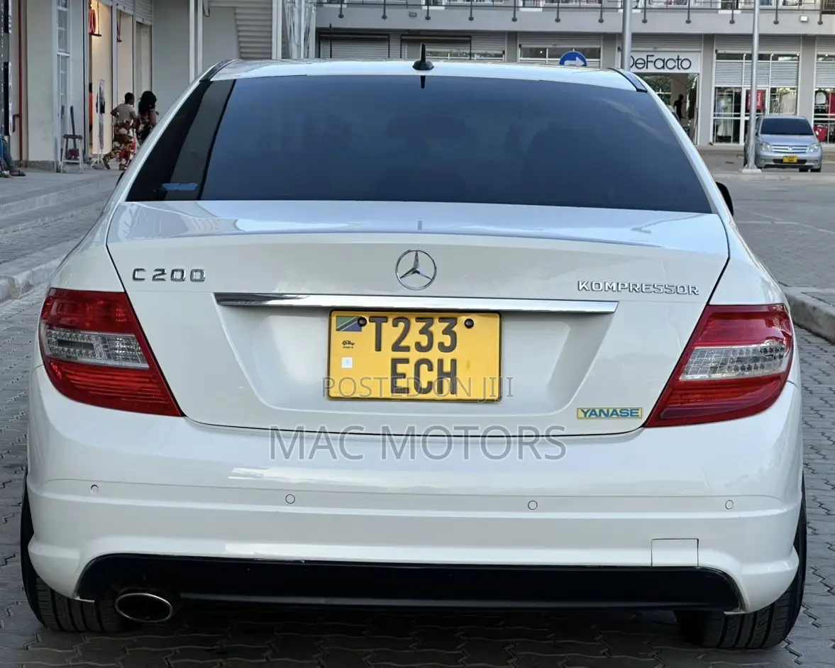 Mercedes-Benz C-Class 2007 White