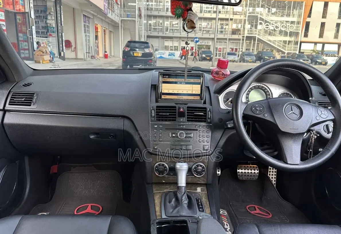 Mercedes-Benz C-Class 2007 White