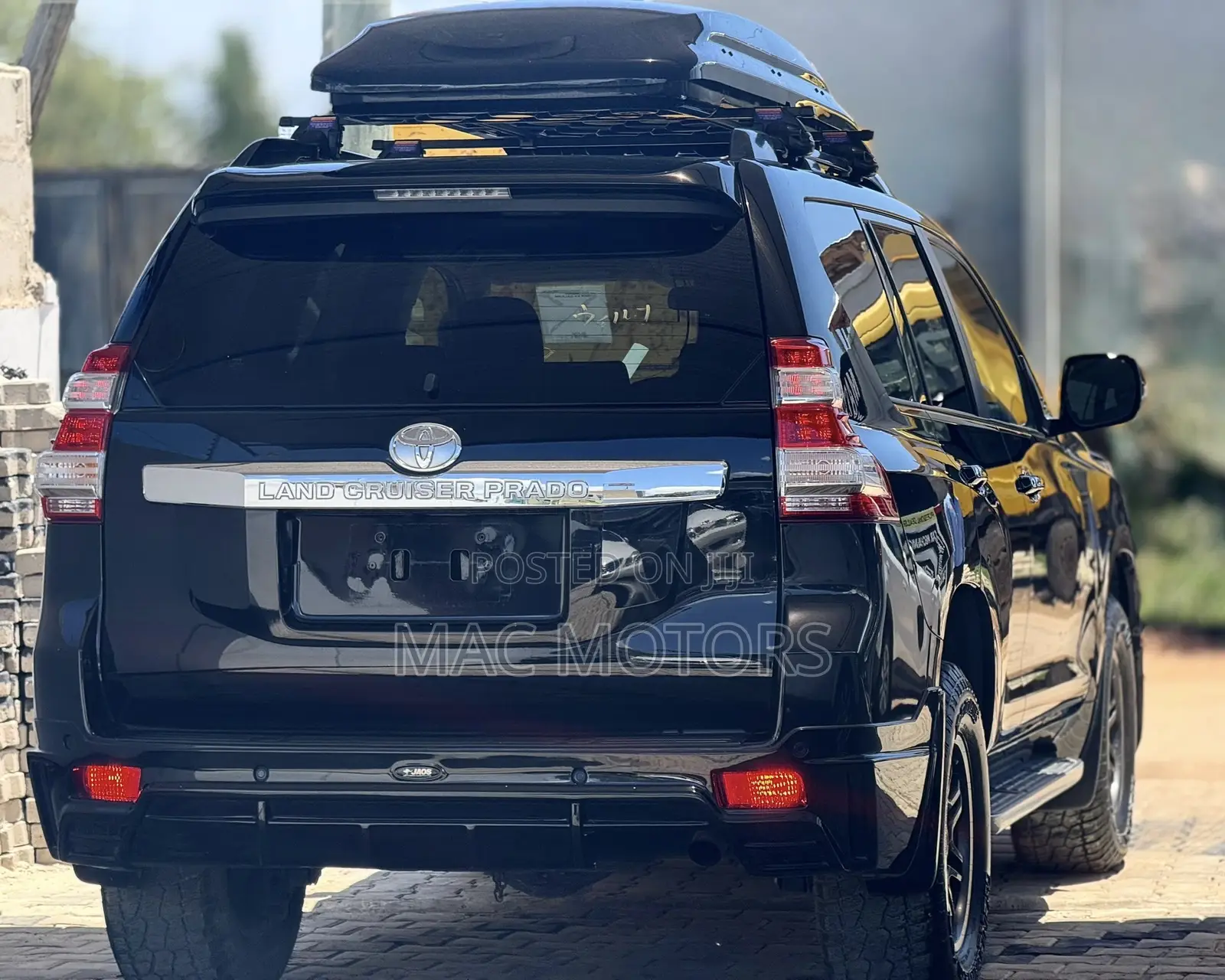 Toyota Land Cruiser Prado 2016 Black